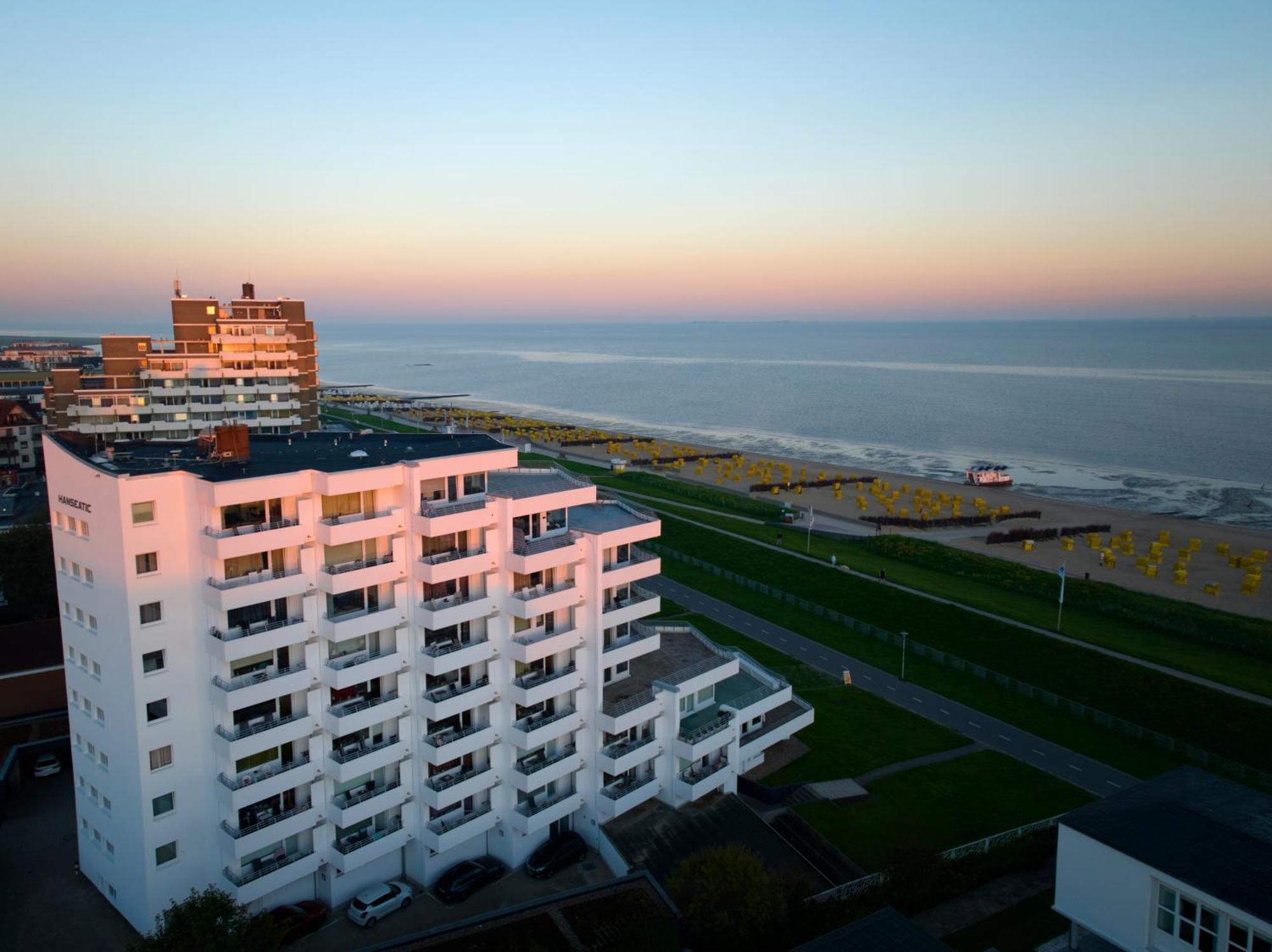 Apartment Im Haus Hanseatic Mit Meerblick Am Duhner Sandstrand Cuxhaven Bagian luar foto